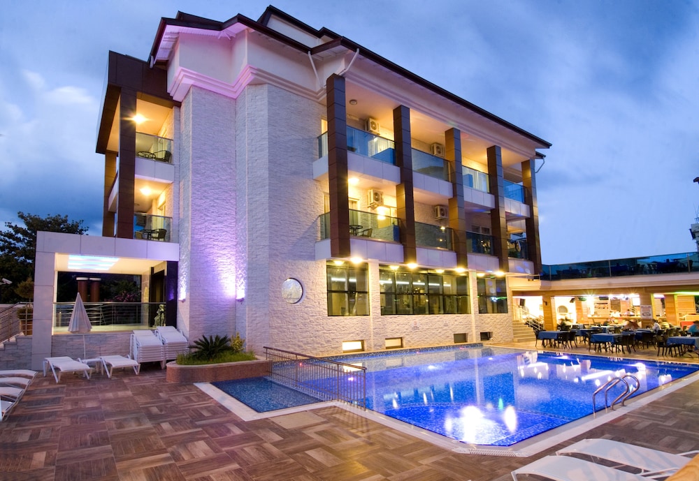 Hotel Supreme Marmaris Hotel - Image 1