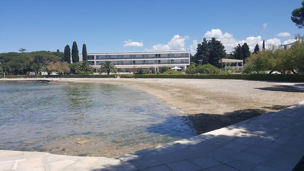 Comfortable Apartment, Zadar Borik, up To 5 Persons