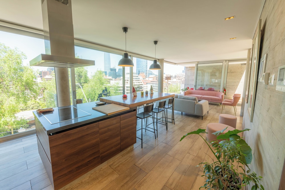 Oceana Suites Casa Las Condes