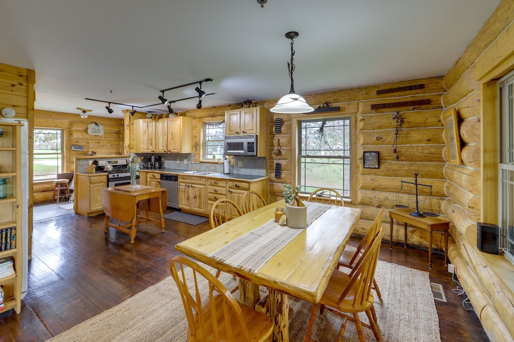 Rustic Tustin Cabin on 7 Acres w/ Fire Pit  Porch - Property Image 10