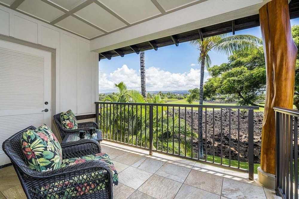 Prestigious Mauna Lani Resort - Luxurious End Unit - Large Private Lanai! -vrkcv