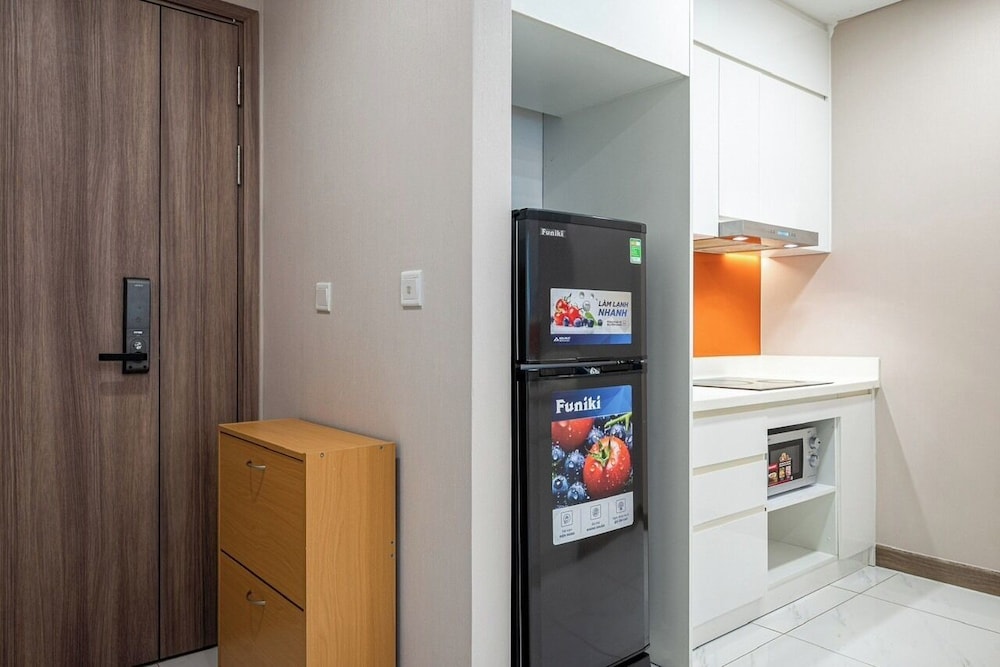 Luxury Sunwah Apartment near Landmark 81 - City View