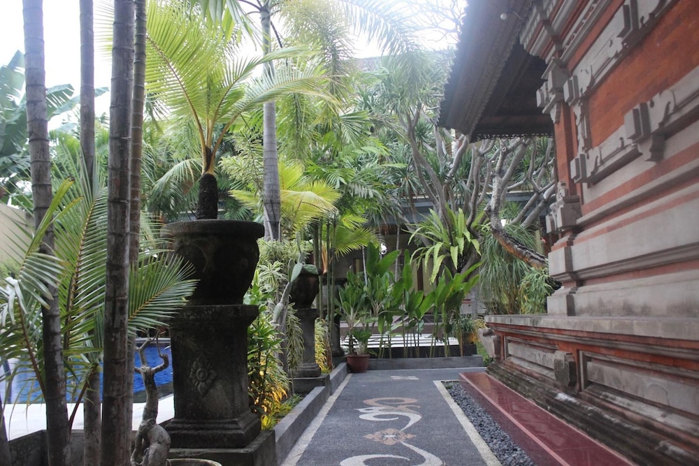 Puri Anom Guest House