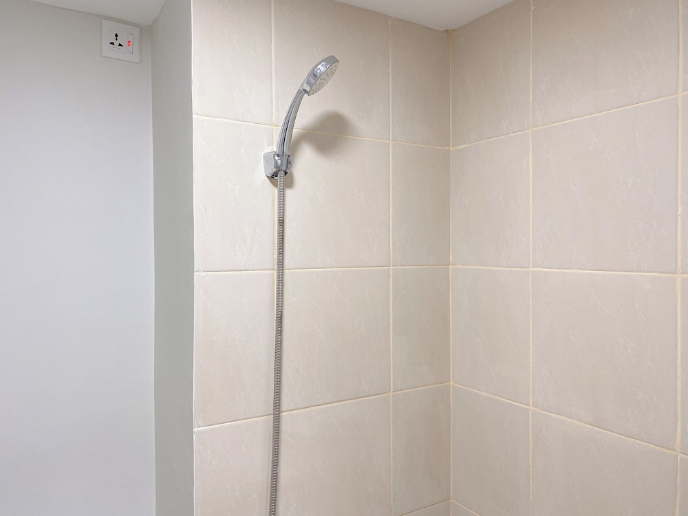 Studio Apartment At Meikarta Near Aeon Delta Mas