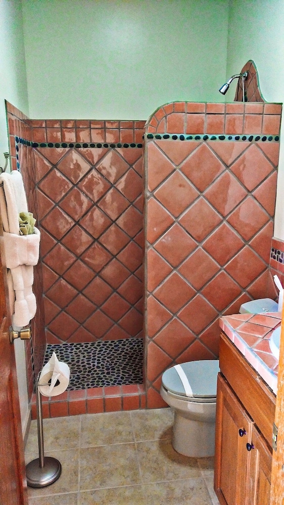 Casa Evita 4 Bedroom Beachfront Home
