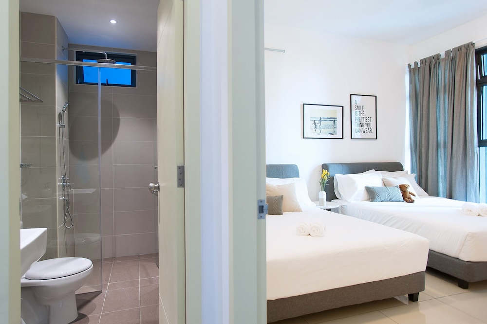 A9 Relax & Enjoy in a Luxury Condo near Jonker St photo 5