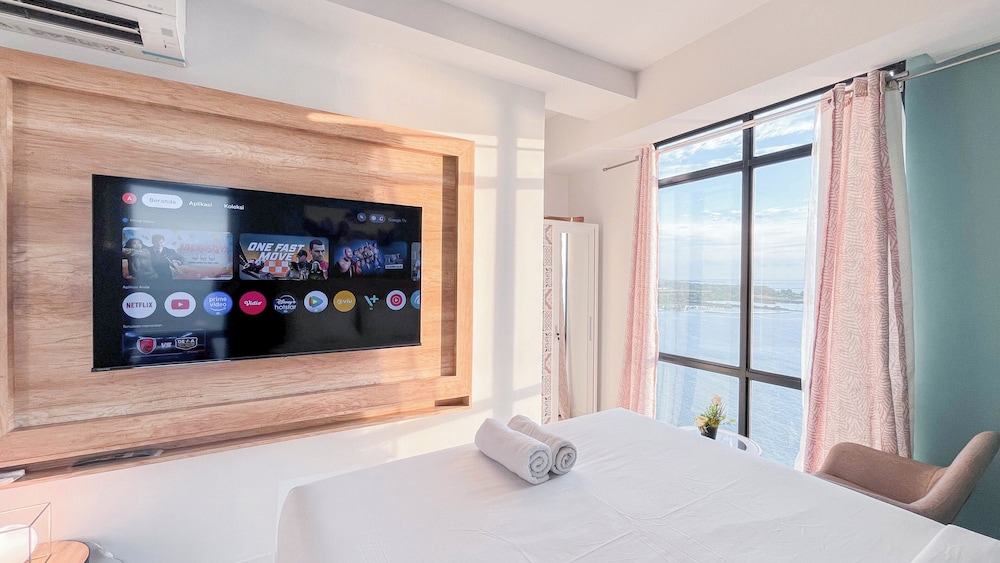 The Simply Look 1Br Apartment At Delft Ciputra Makassar
