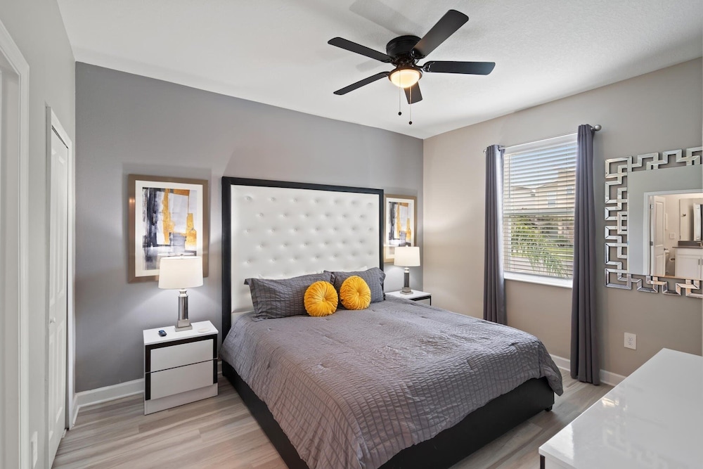 ChampionsGate Resort 10 Bedroom Vacation Home - Includes resort clubhouse amenity access! 10 Home