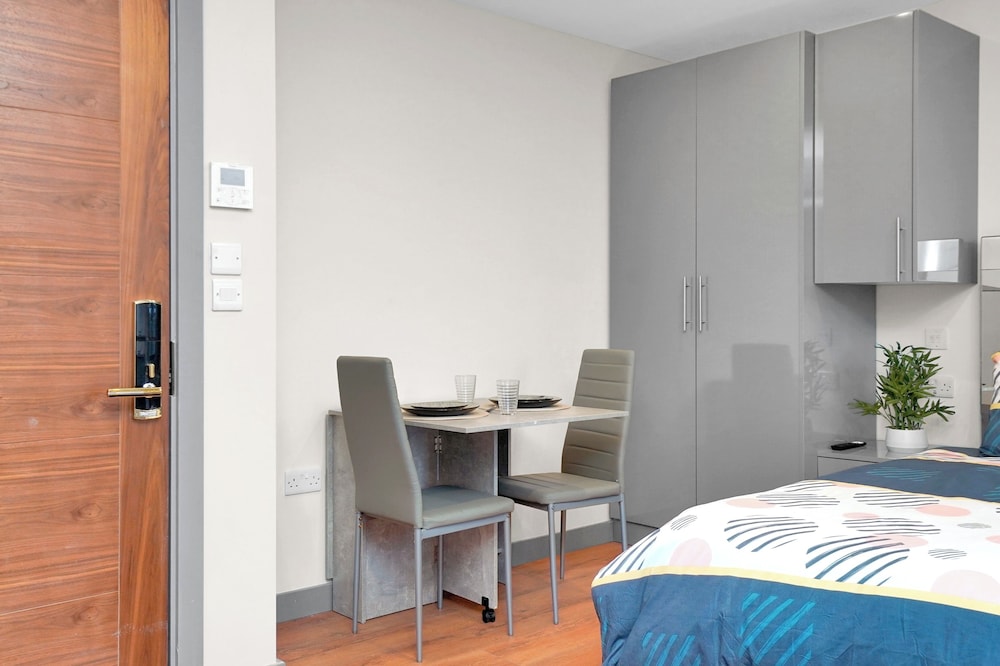 East London Studio Apartment - Ilford
