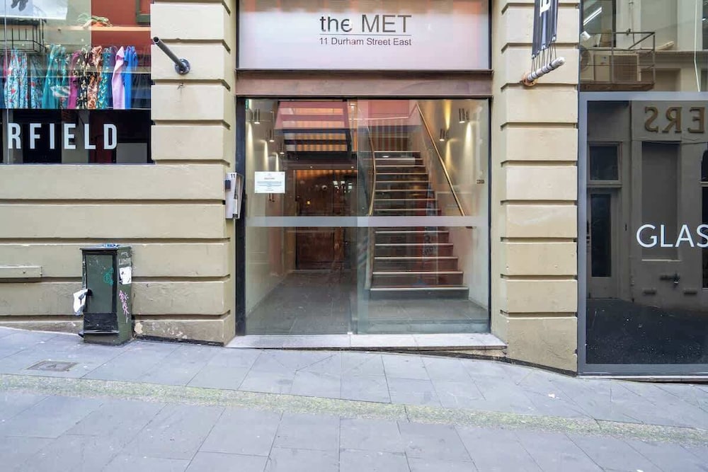 Cosy CBD Loft Walk to Dining+Shopping Zodiak Stays