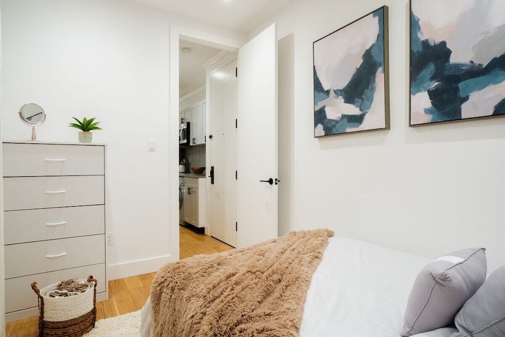 1288 UES Apartments