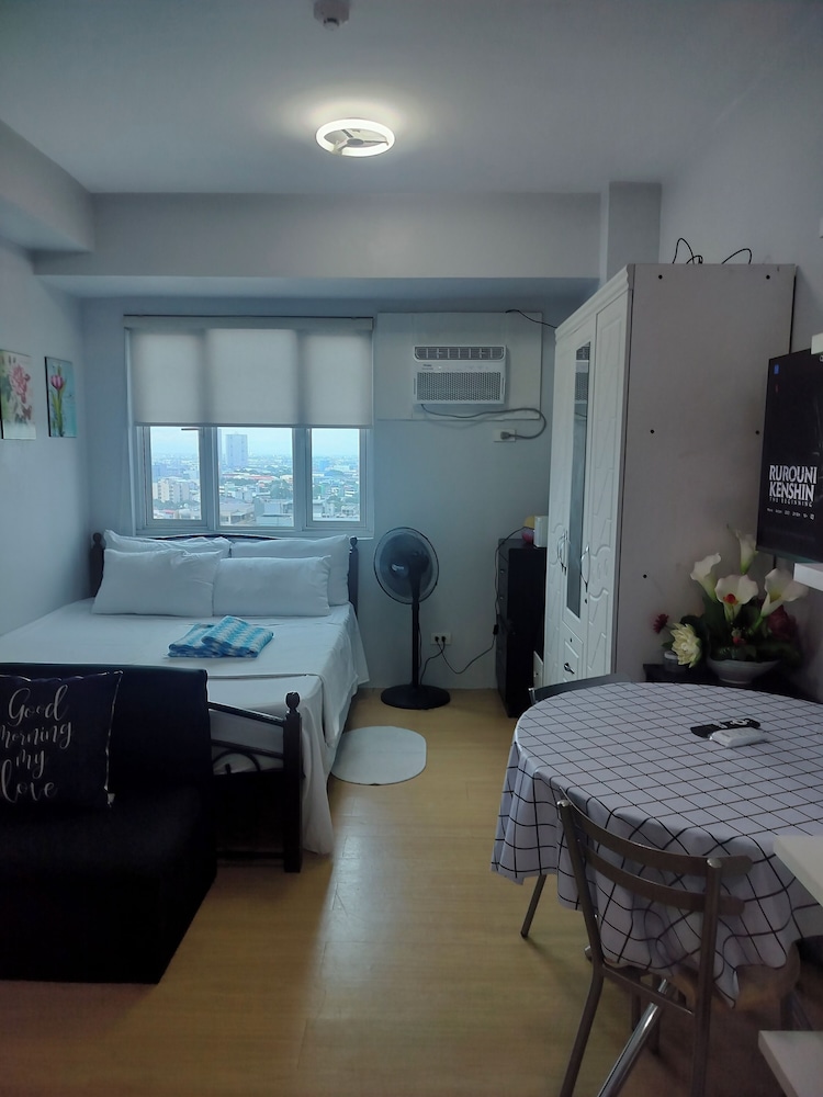 Luxurious City Lights View Condo for Rent in Quezon City