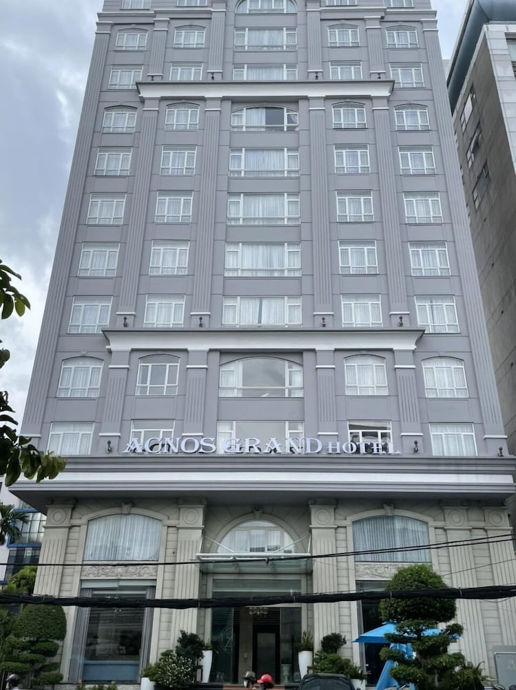 Hotel Acnos Grand Hotel - Image 1