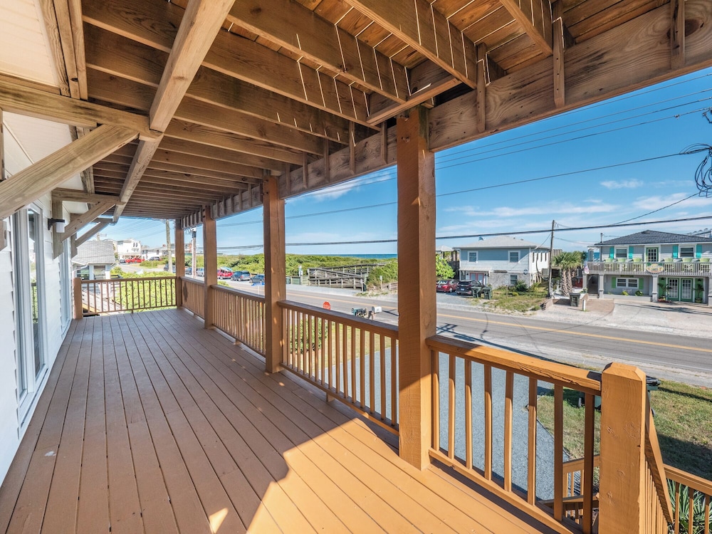 Callalily by Topsail Realty