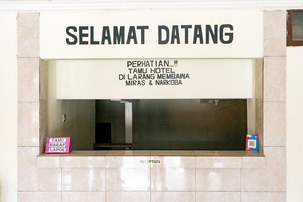 RedDoorz near Sentani Airport Jayapura view 3