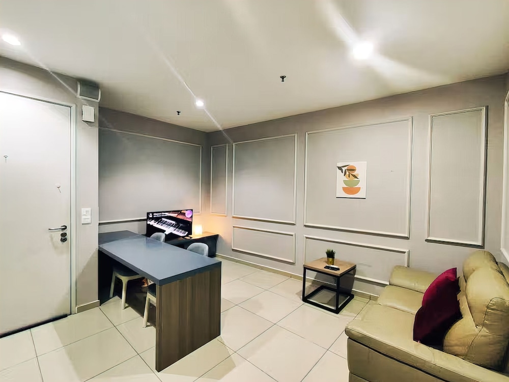 I-City Holiday KL Suites