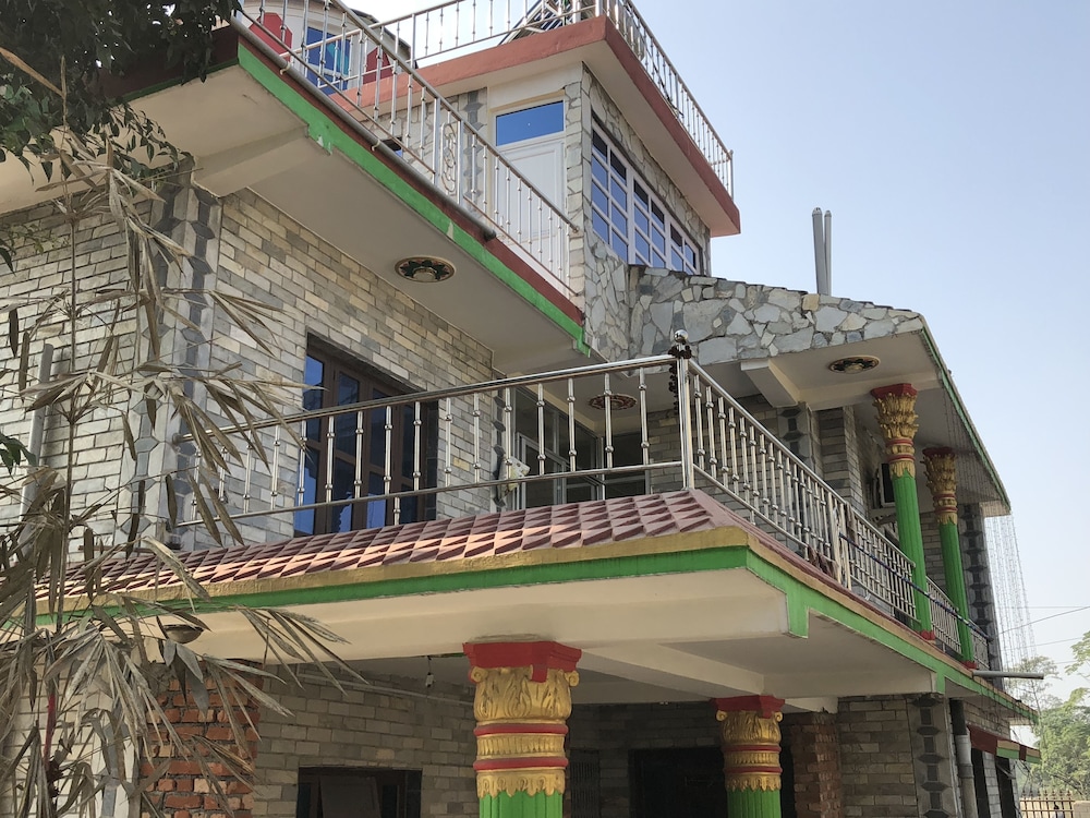 Chitwan Homestay