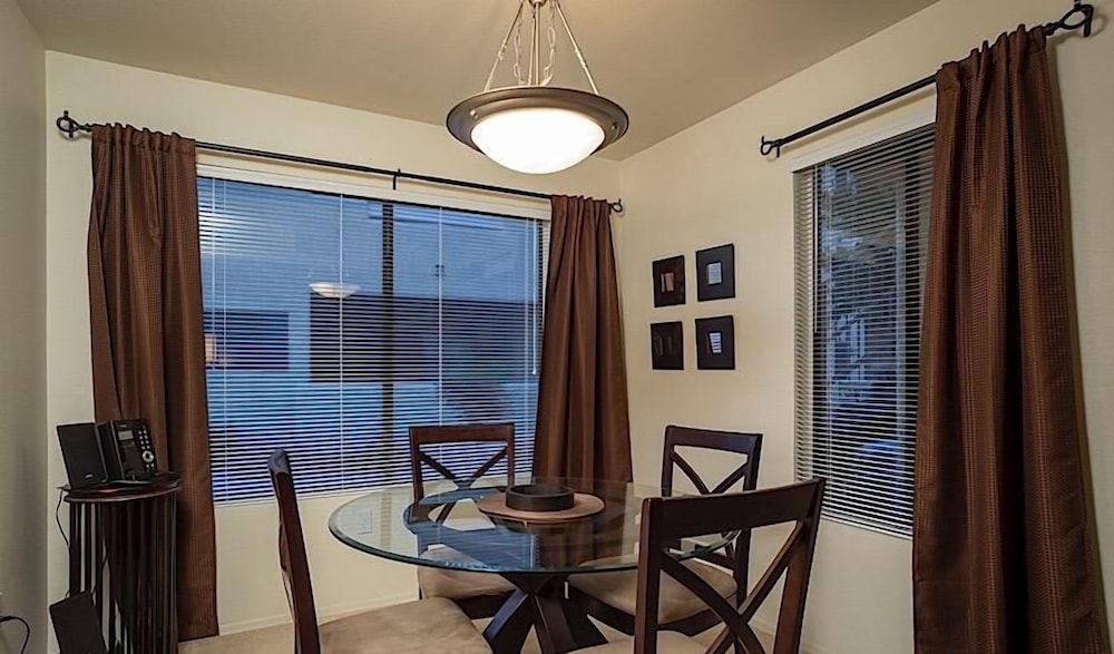 Good Day Sunshine By Signature Vacation Rentals