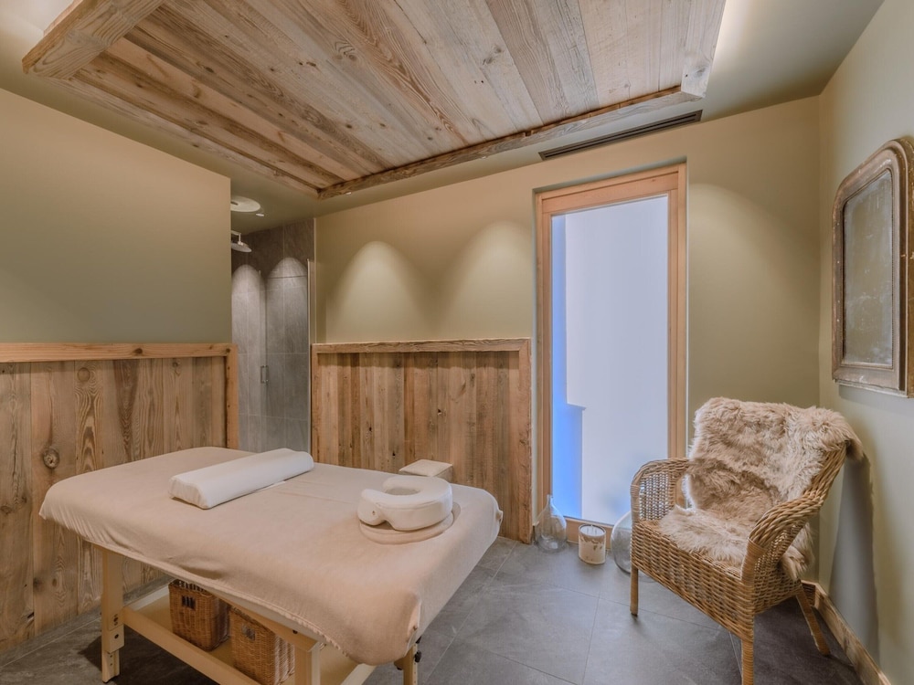 Apartment in Megeve Near Ski Slopes