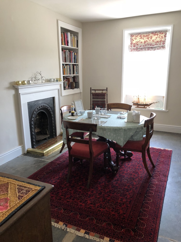 Dale House B&B