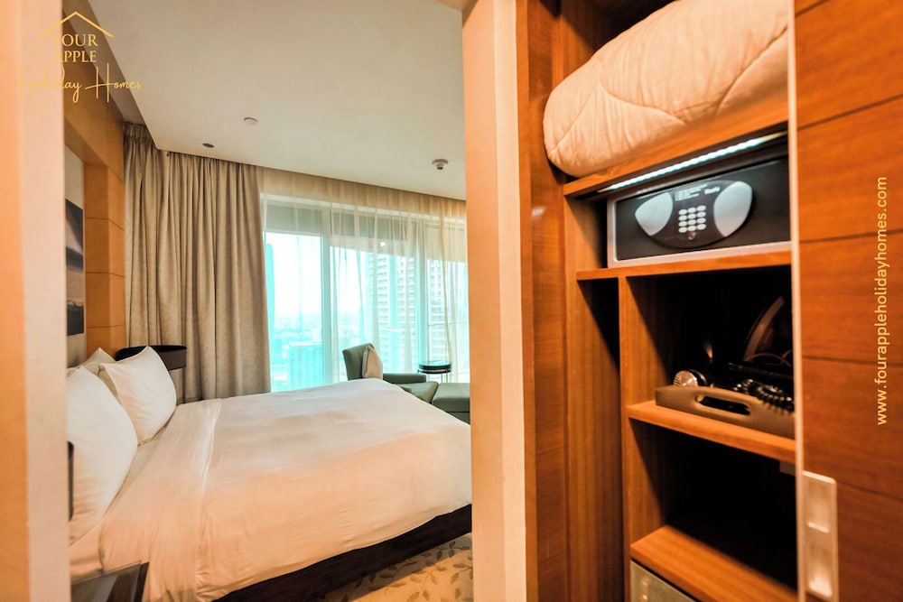 Luxury Studio with Burj Khalifa View