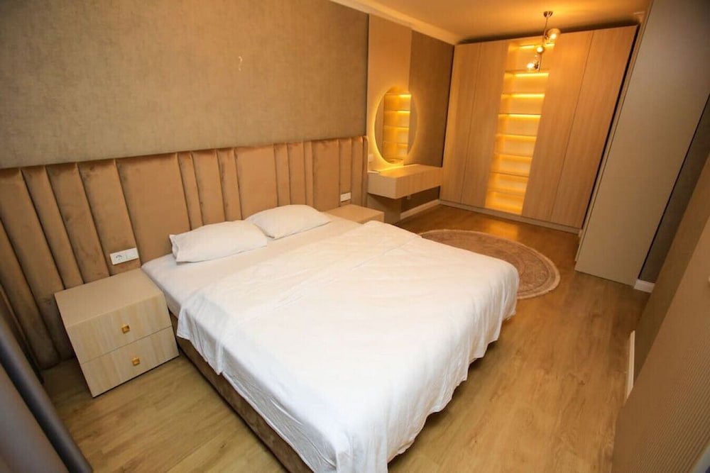 Lovely 2-bedroom Apartment in Basaksehir
