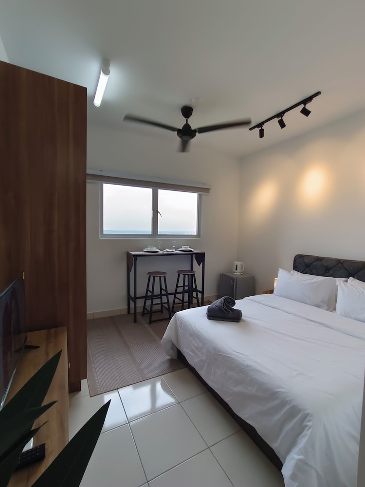 KLIA AIRPORT HOMESTAY 88