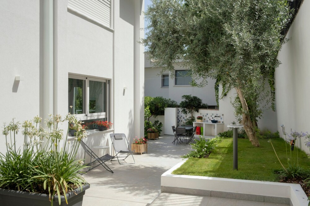 Addaura Marina Apartment by Wonderful Italy