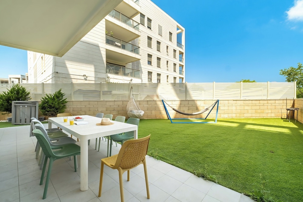 Achziv Bright Garden Stay by Sea N' Rent
