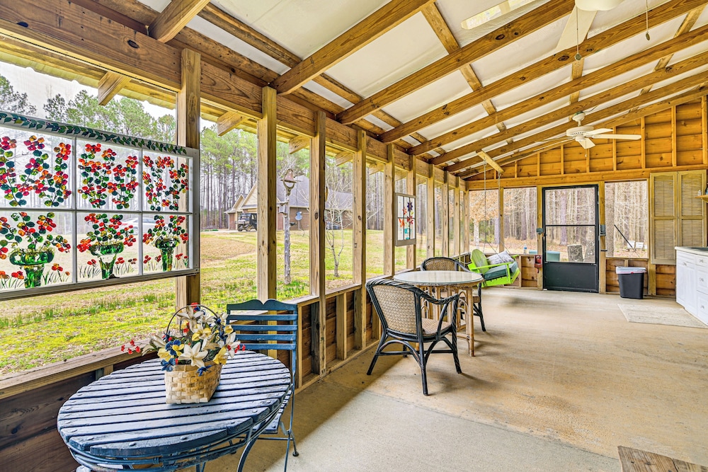 Hike & Fish: Family-friendly Louisville Home