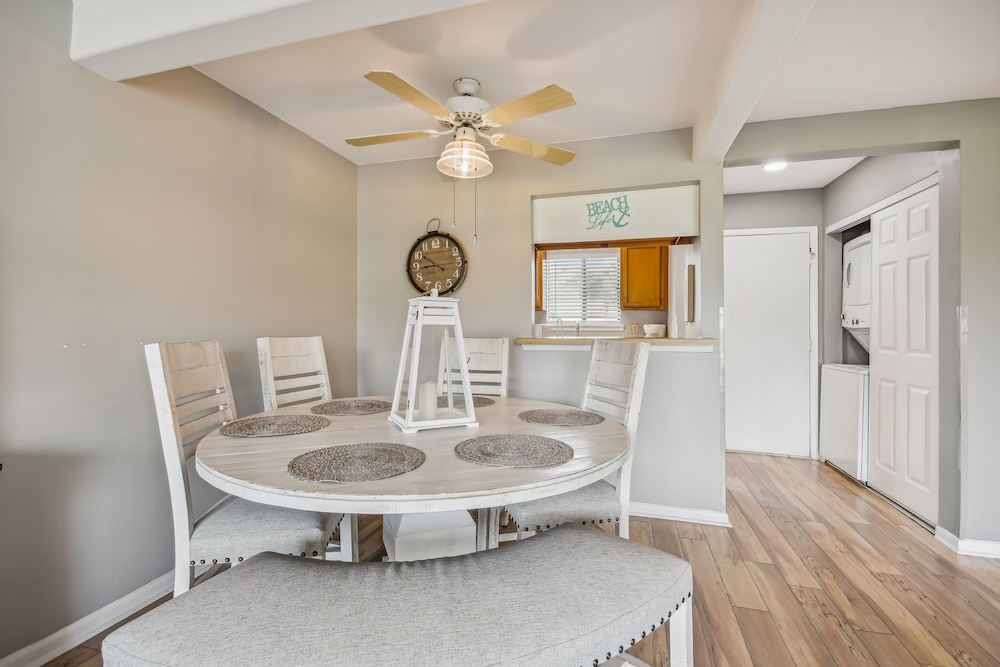 Sandpiper Cove 3104 2 Bedroom Condo by RedAwning