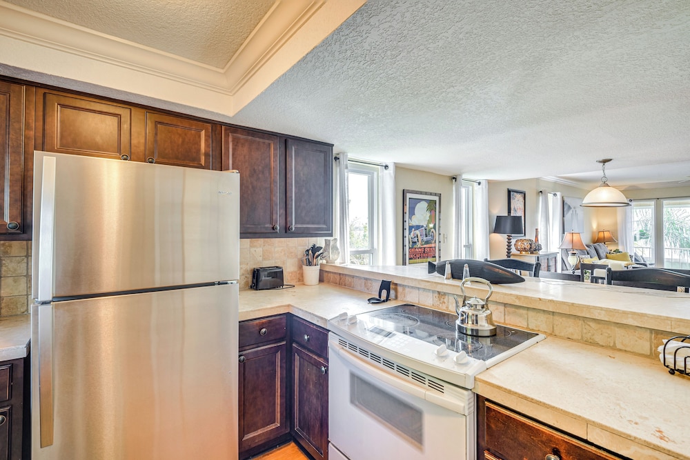 Condo on St Johns River w/ Boat Dock Access!