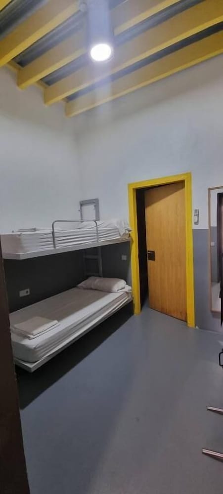 SEVILLE YOUR WAY HOSTEL