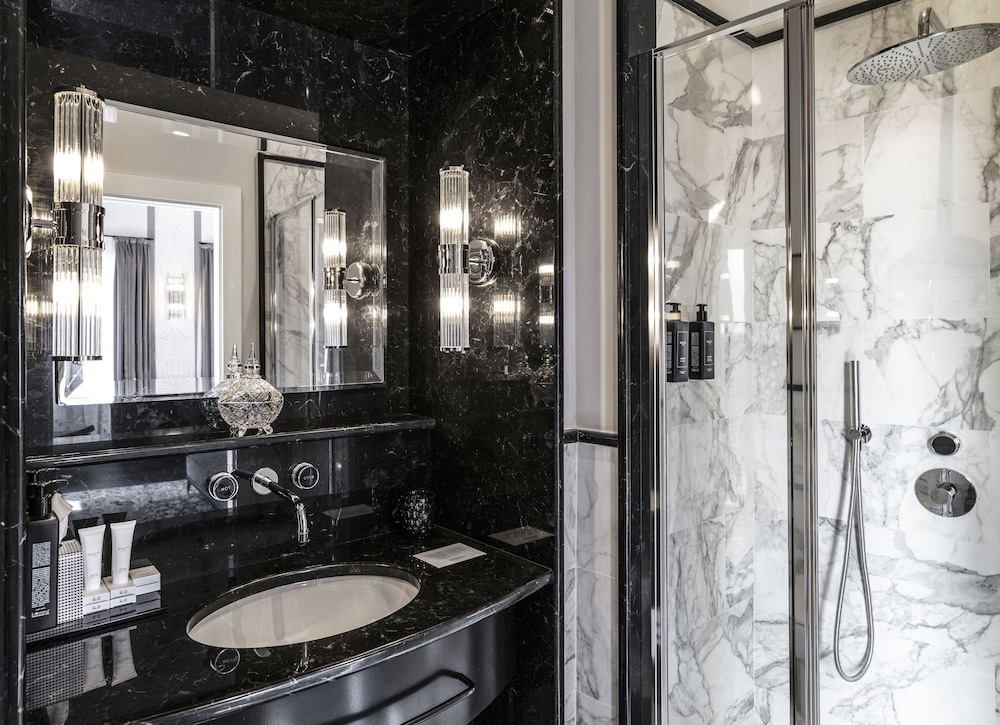 Ricciardelli Luxury Studios