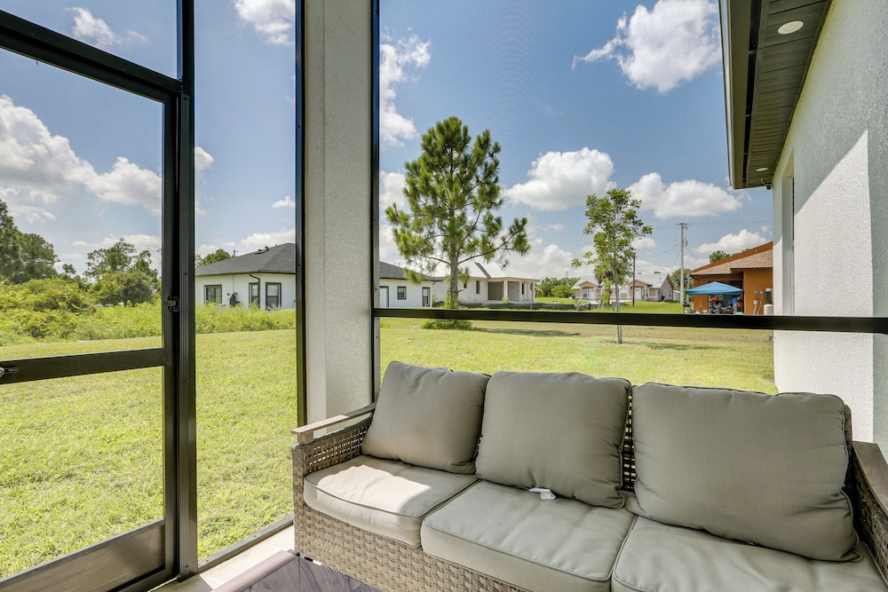 Lehigh Acres Family Getaway w/ Lanai + Golf Nearby