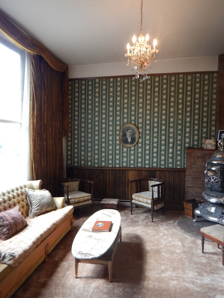 Rico Mine Shaft Inn