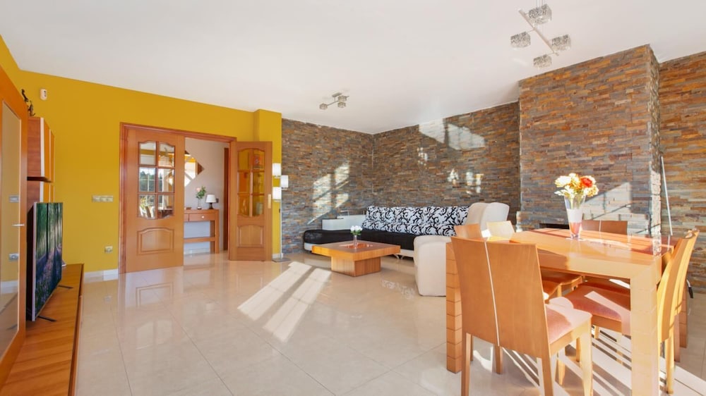Sotet in Vidreres With 4 Bedrooms and 2 Bathrooms