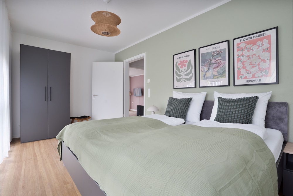 Premium Apartments I home2share