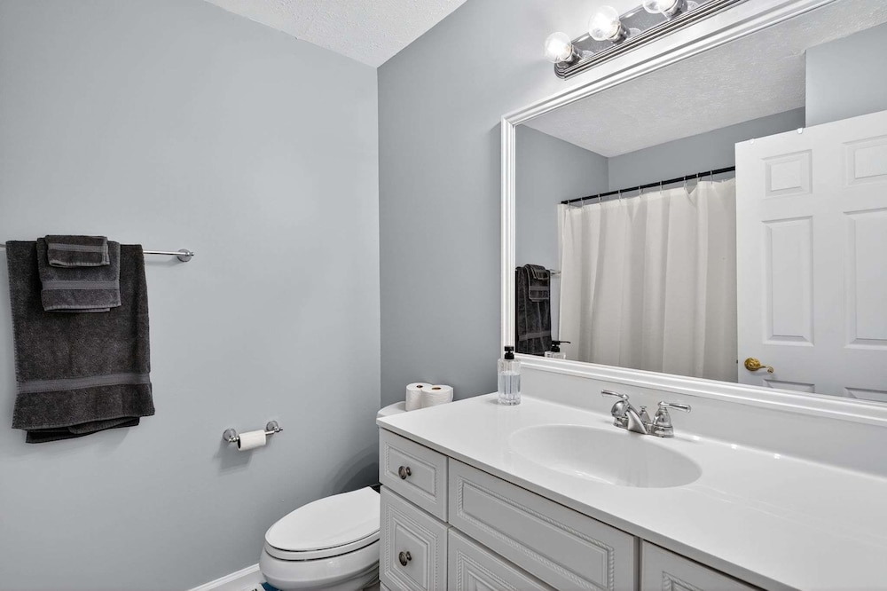 Waterfront Kent Island Retreat 5BR Sleeps 12 Near Weddings Annapolis