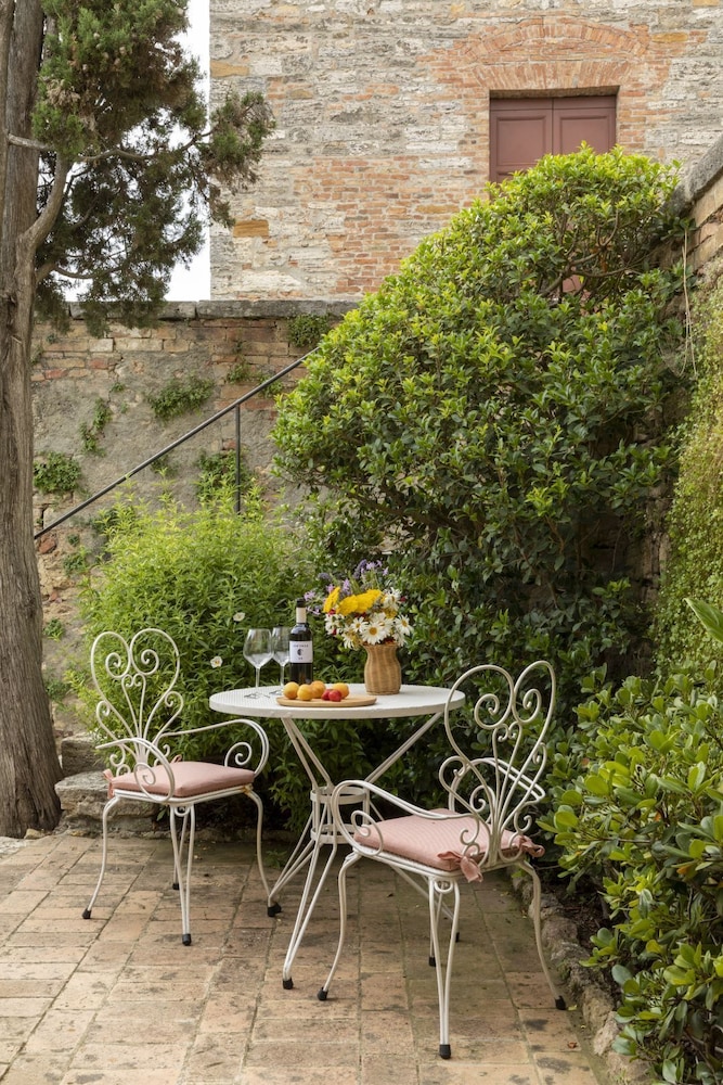 Borgo D'Asso view 5