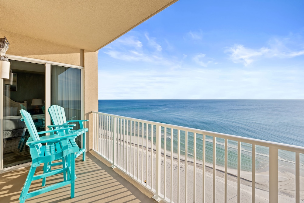 Tidewater by Book That Condo