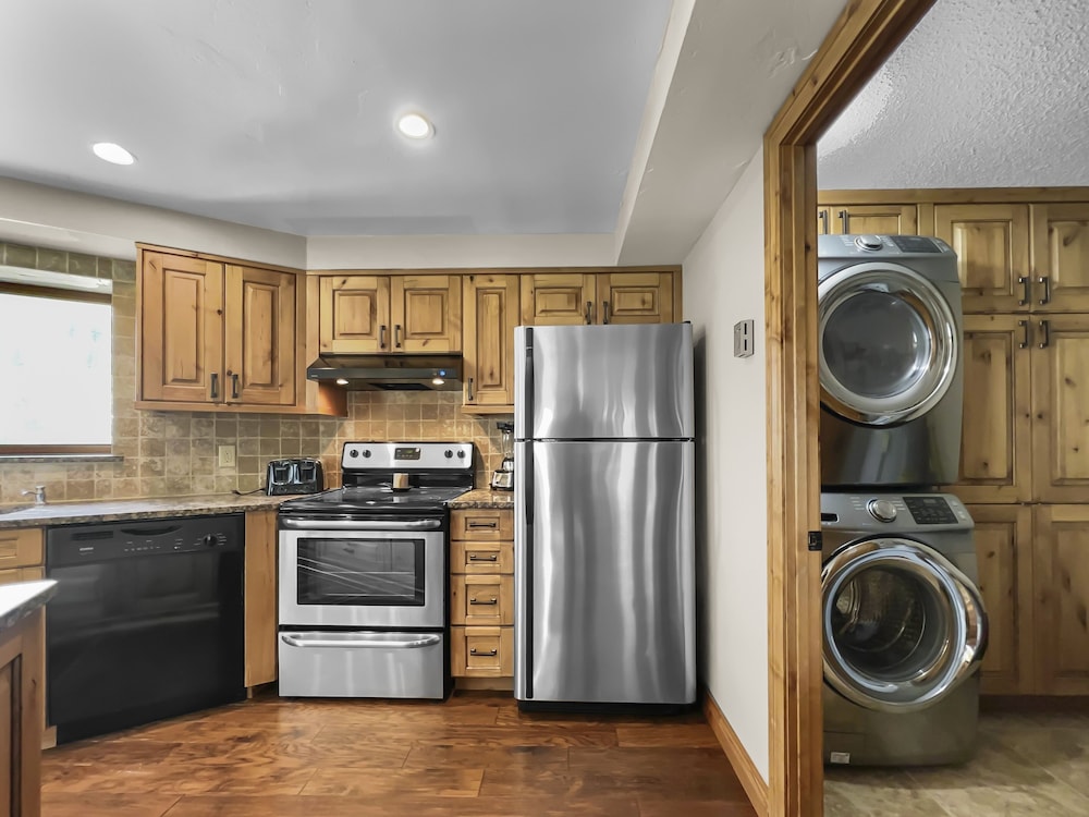 SkyRun Copper Mountain Resort Vacation Lodging
