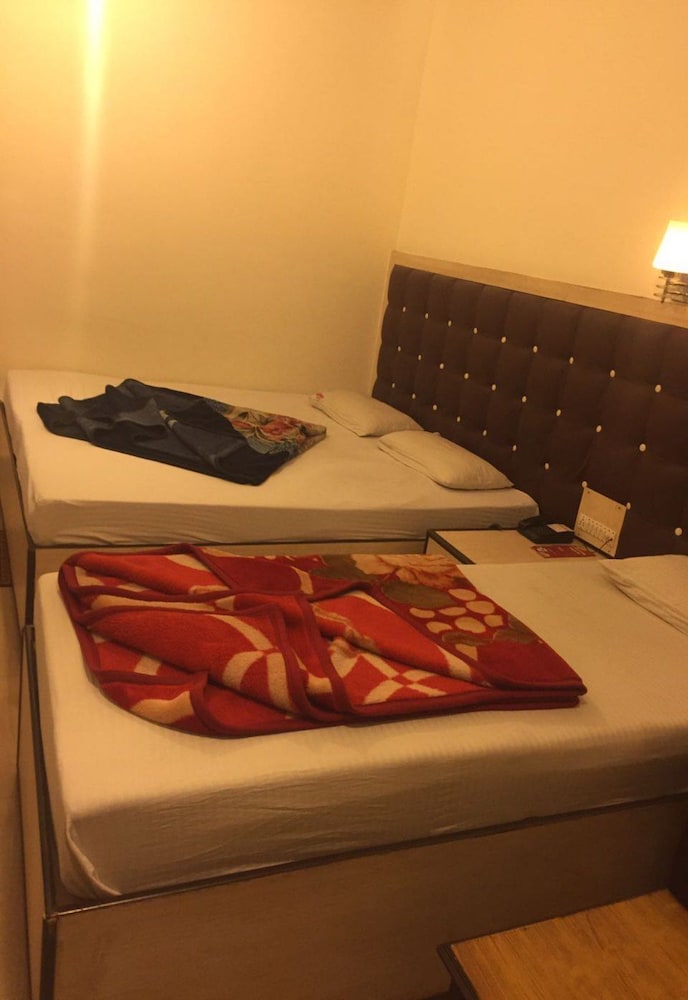 ADB Rooms Hotel India International Dx