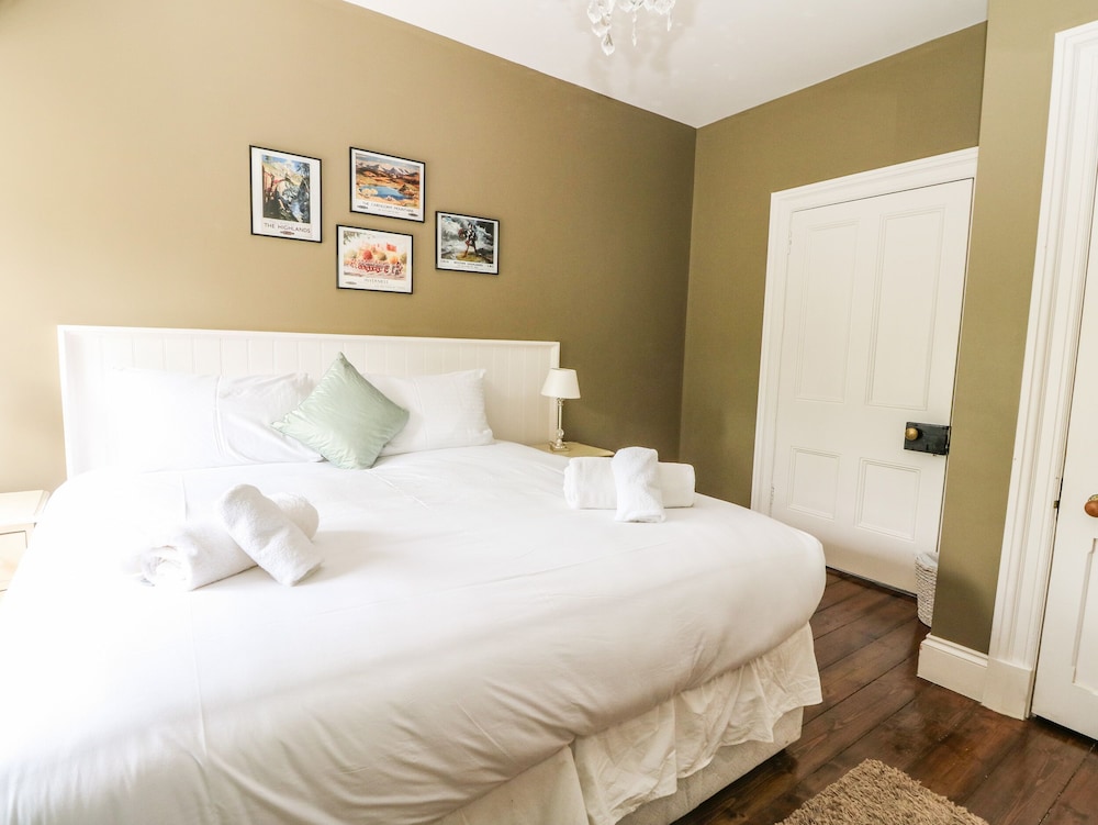 Bearnock Lodge