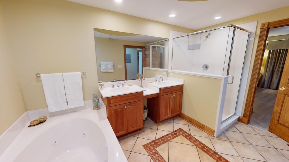 Ocean Song 2 by Tybee Vacation Rentals
