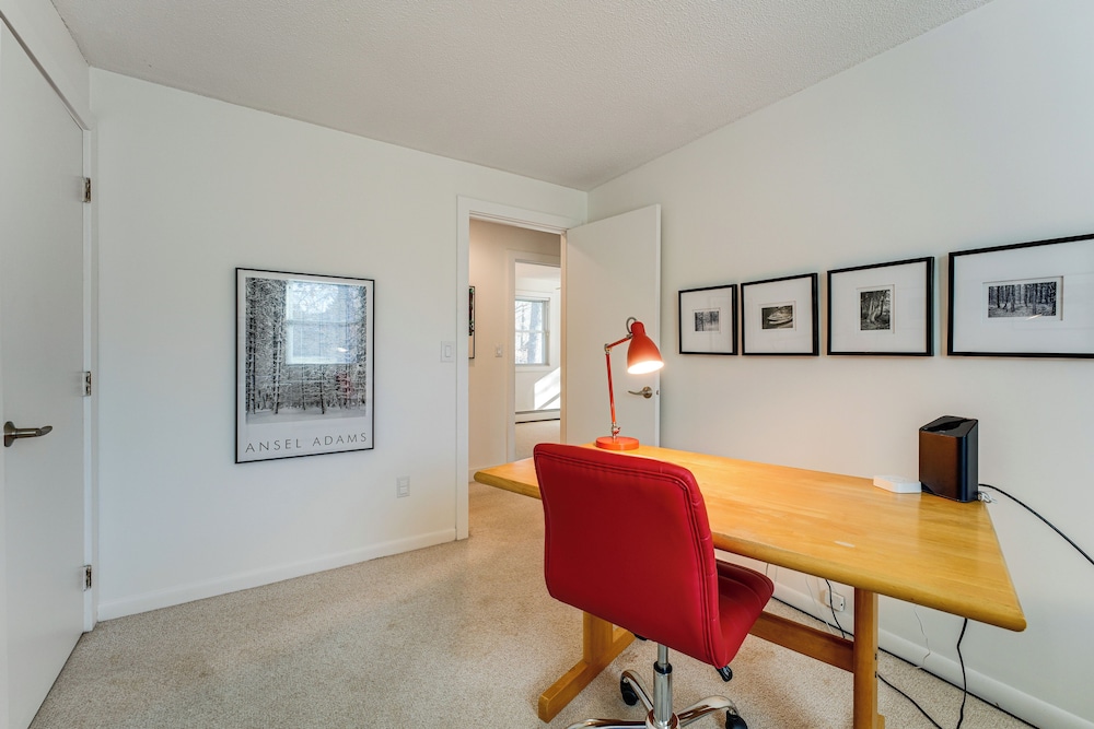1 Mi to Maine Street! Mcm-style Home in Brunswick, photo 24