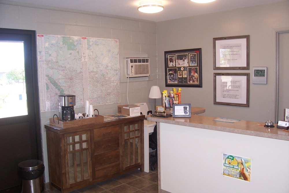 Ivanhoe Motel
