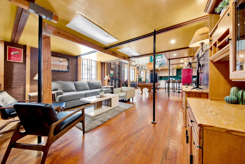lounge
