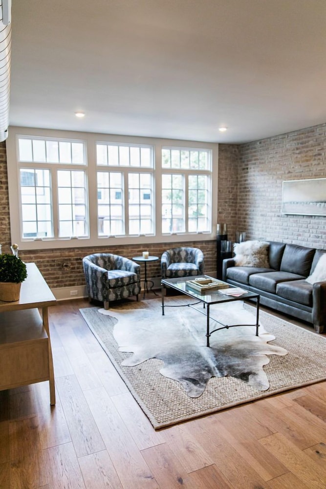 New Orleans Vacations - The Baptiste - Property Image 1