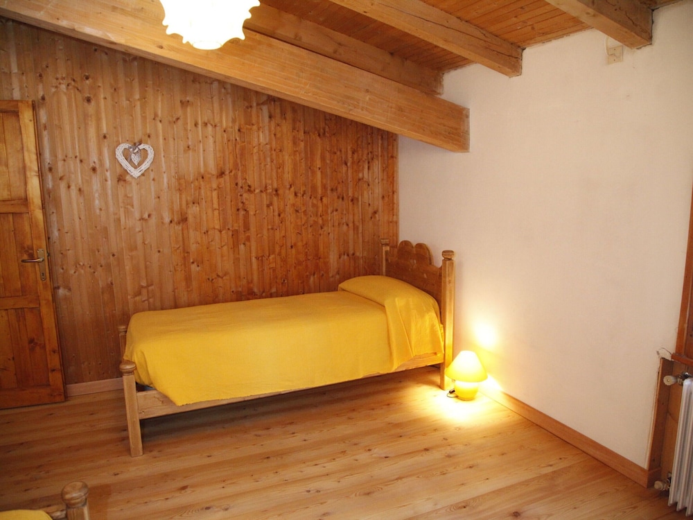 Chalet in Asiago With Alpine Charm view 3